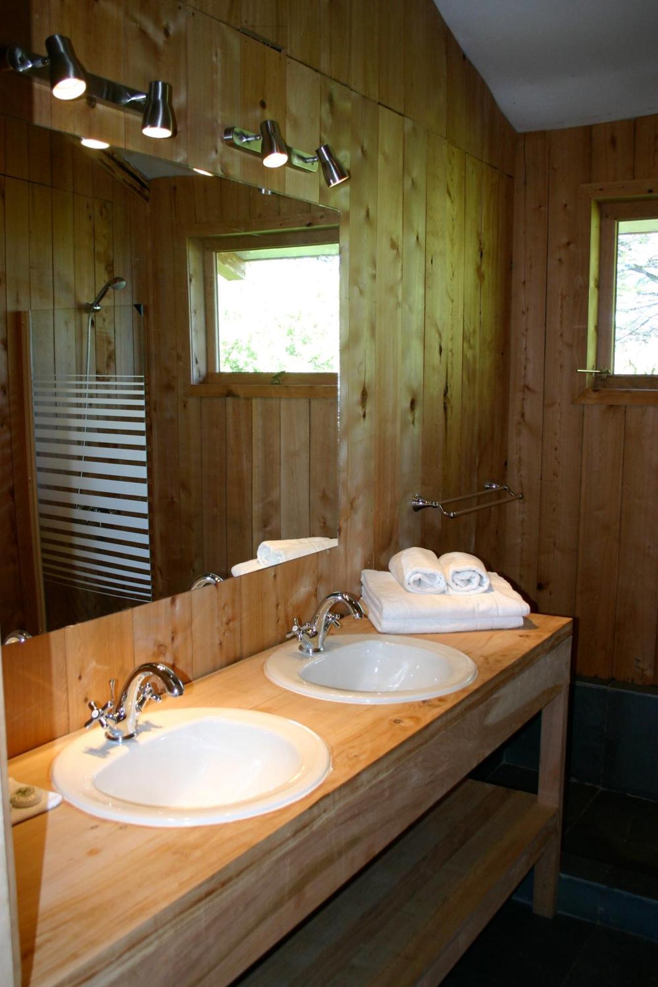 Lodge El Mirador De Guadal 푸에르토과달 외부 사진