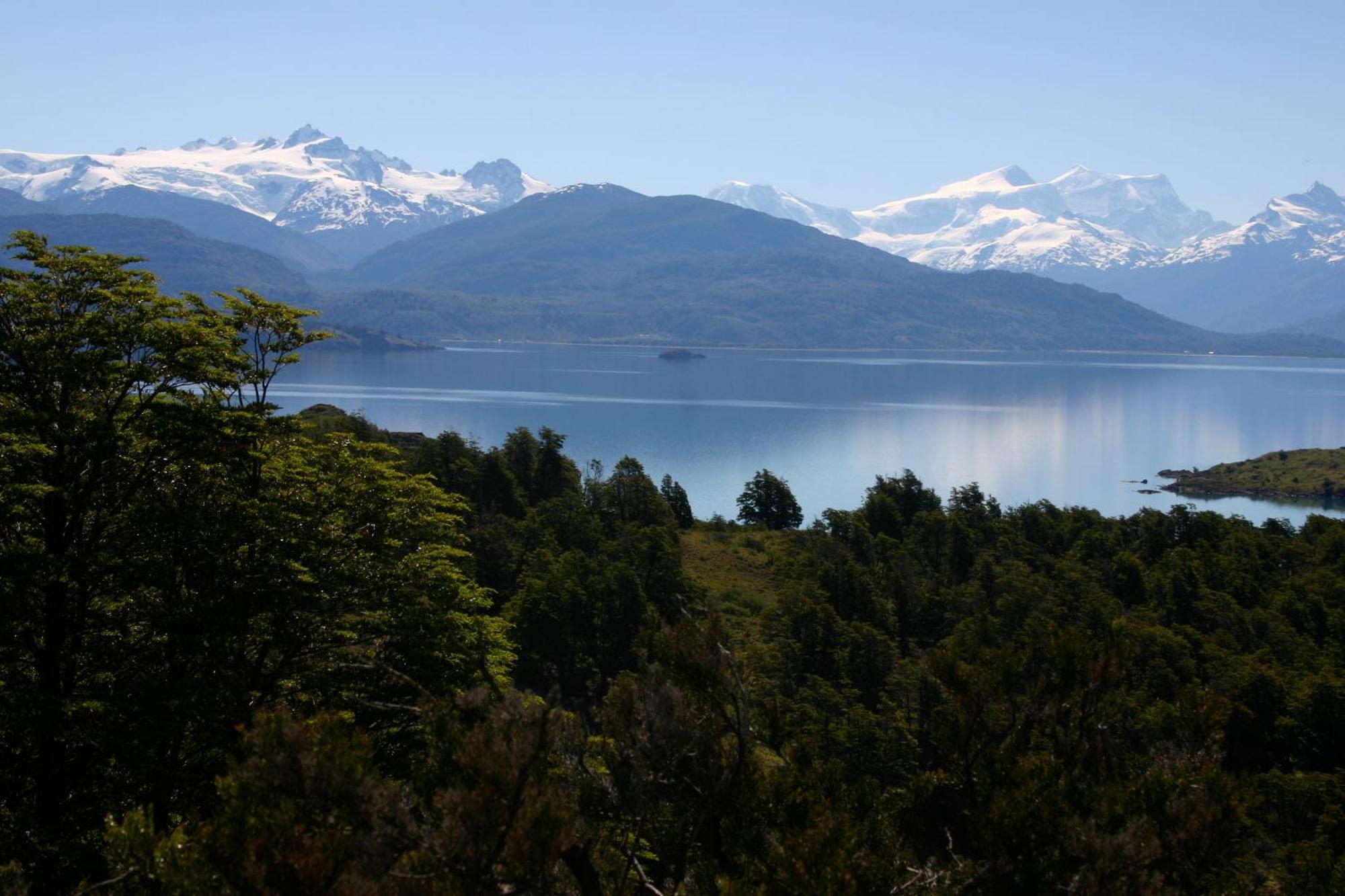 Lodge El Mirador De Guadal 푸에르토과달 외부 사진